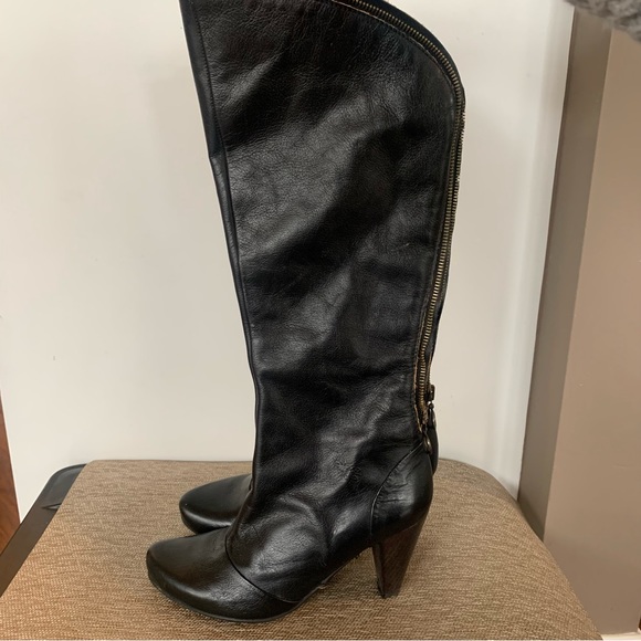 Rare Fly Girl Black Leather Heeled Boots - Picture 3 of 16